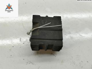 кронштейн радиатора Volkswagen Passat B5 [рестайлинг] 2002, 2.0 л., бензин, МКПП, серый, седан, 8D0260425