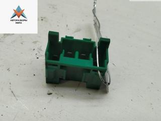 короб предохранителей Volkswagen Passat B4 1996, 1.6 л., бензин, МКПП, красный, универсал, 357937517F