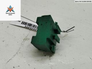 короб предохранителей Volkswagen Passat B4 1996, 1.6 л., бензин, МКПП, красный, универсал, 357937517F