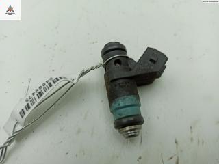 форсунка Renault Megane 2 поколение 2003, 1.4 л., бензин, МКПП, красный, хетчбэк 5 дв., 132254