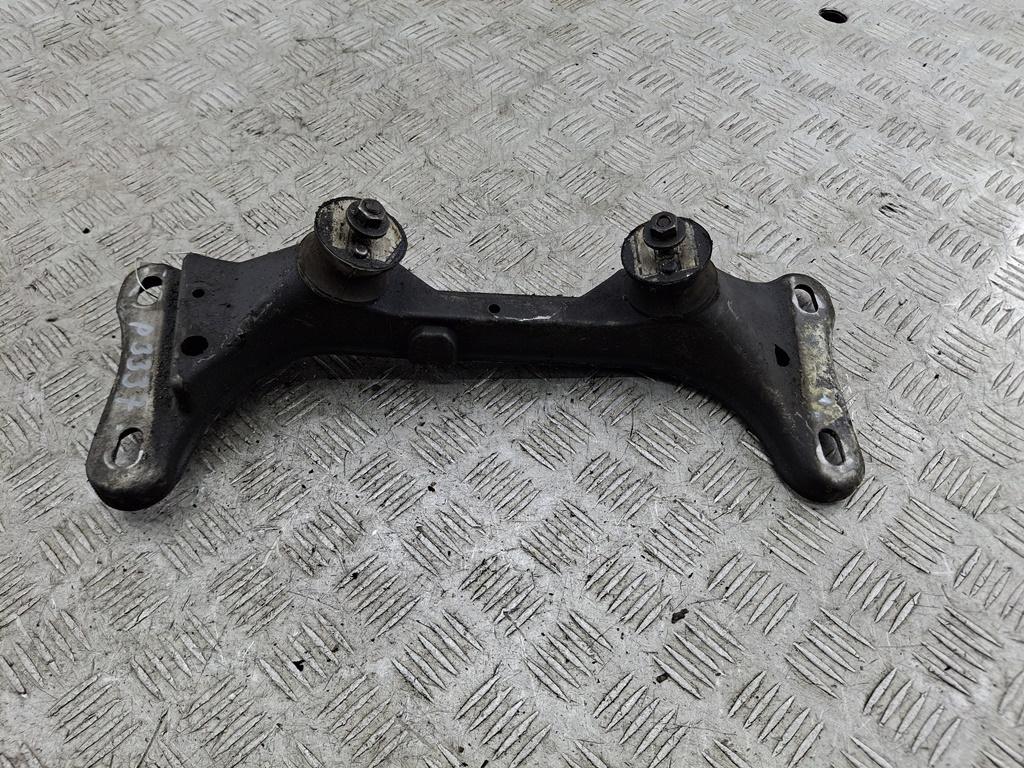 кронштейн КПП BMW 3 E46 2002, 2.0 л., бензин, МКПП, синий, универсал, 6757103
