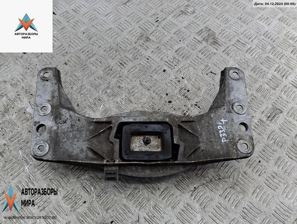 кронштейн КПП BMW 5 серия E60/E61 2006, 2.5 л., дизель, МКПП, серый, универсал, 6761106 - фото №1