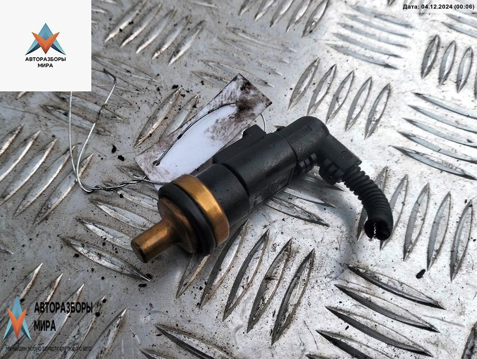 датчик температуры Volkswagen Touran 1 поколение 2003, 2.0 л., дизель, МКПП, чёрный, минивэн, 327223J - фото №1