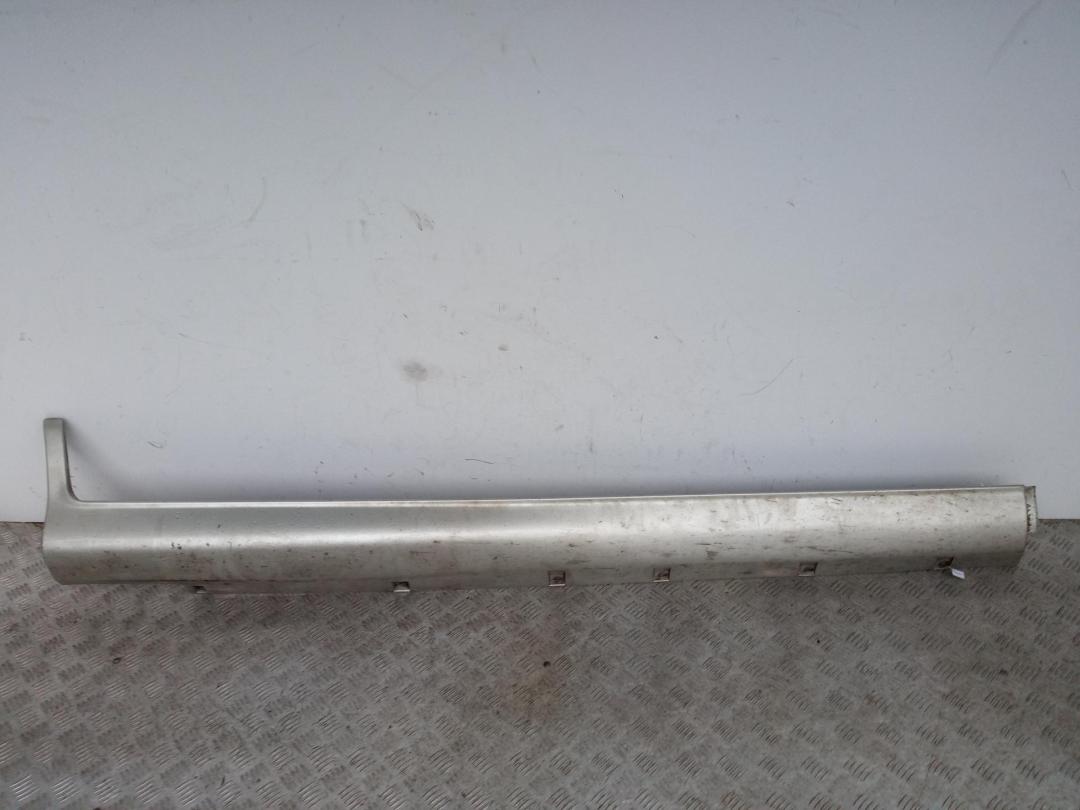 Накладка на порог наружная правая Mazda Xedos 9 2002, серый, седан, T00151PK1