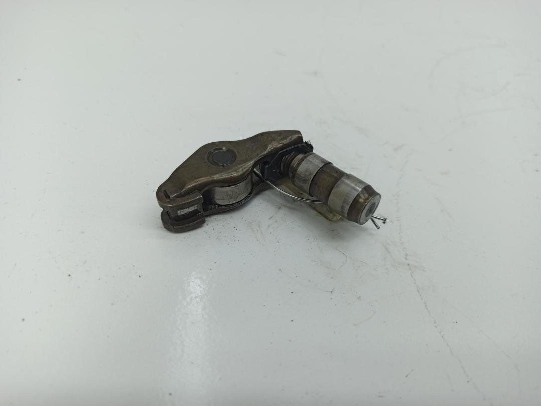 коромысло клапана (рокер) Audi A4 B7 2005, 2.0 л., TFSI, бензин, АКПП, серый, универсал - фото №1