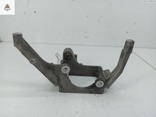 кронштейн гидроусилителя Audi A6 4B/C5 1998, 2.4 л., бензин, МКПП, серый, универсал, 078145393G