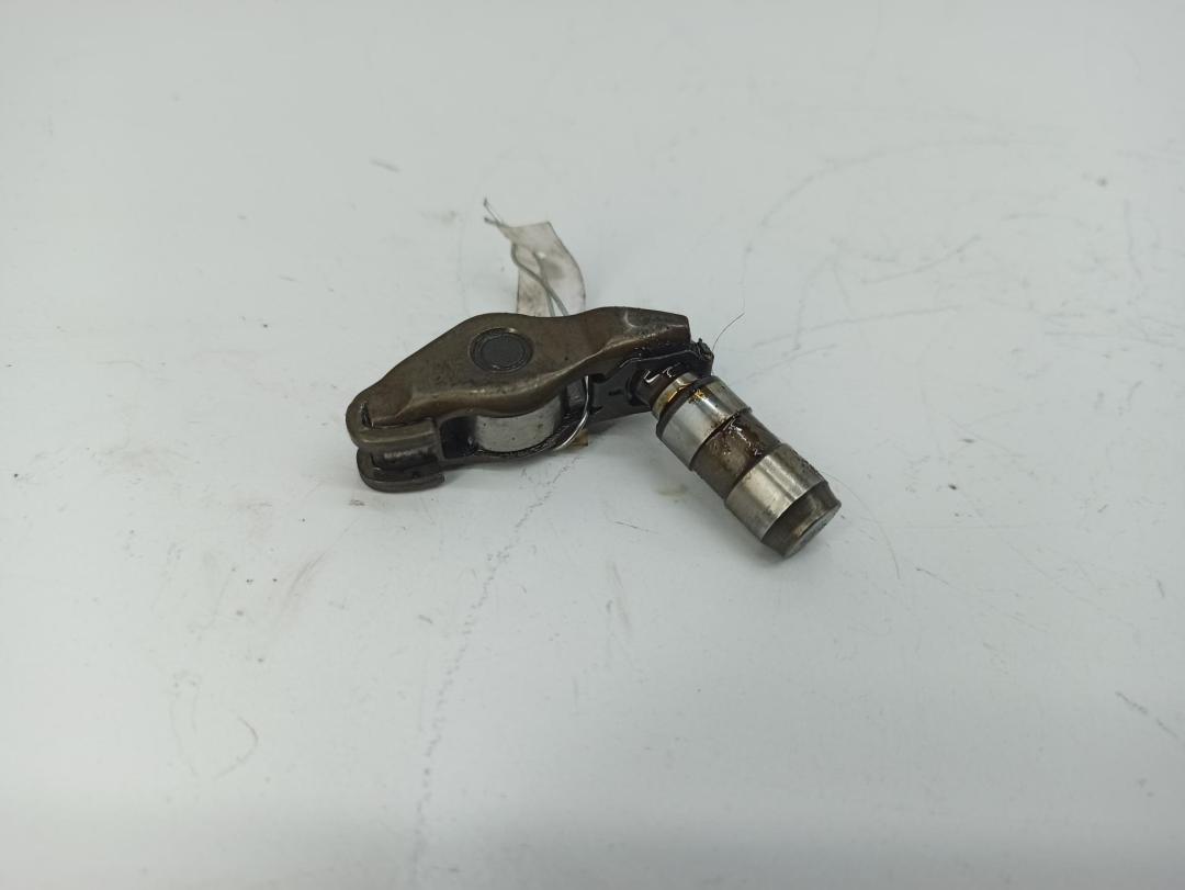 коромысло клапана (рокер) Audi A4 B7 2005, 2.0 л., TFSI, бензин, АКПП, серый, универсал - фото №1