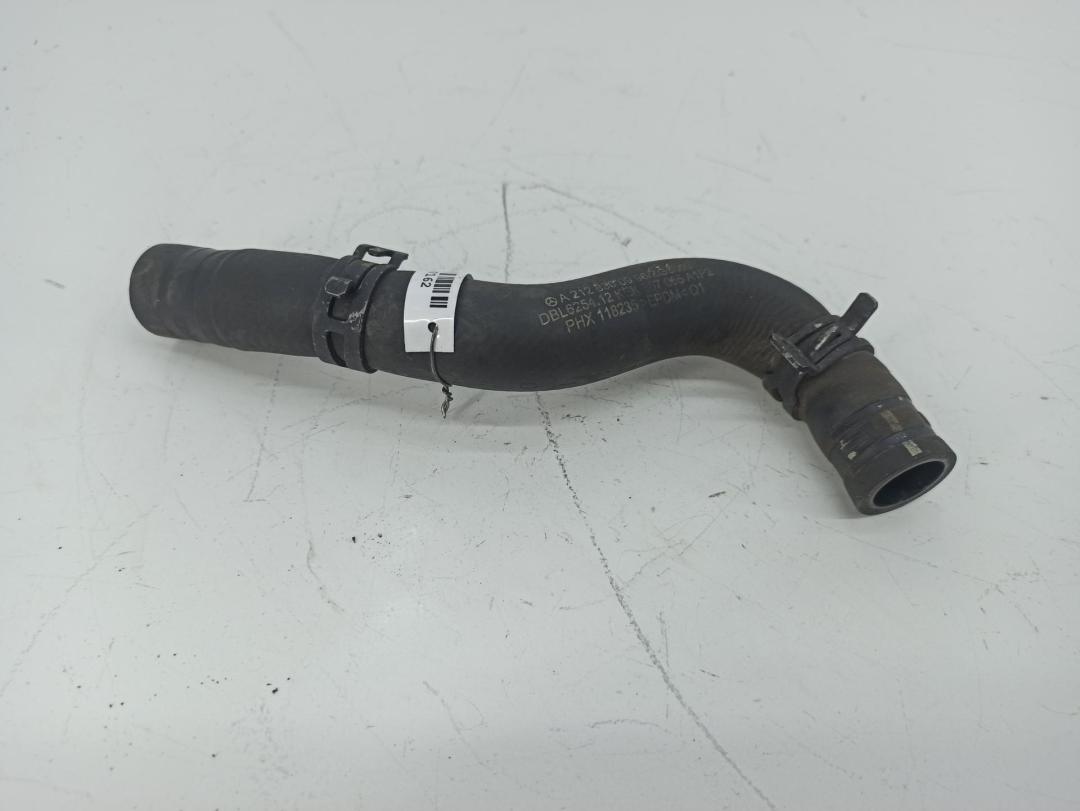 патрубок (трубопровод, шланг) Mercedes-Benz E-Класс W212/S212/C207/A207 2010, 3.0 л., дизель, АКПП, бежевый, универсал, 218300996 - фото №1