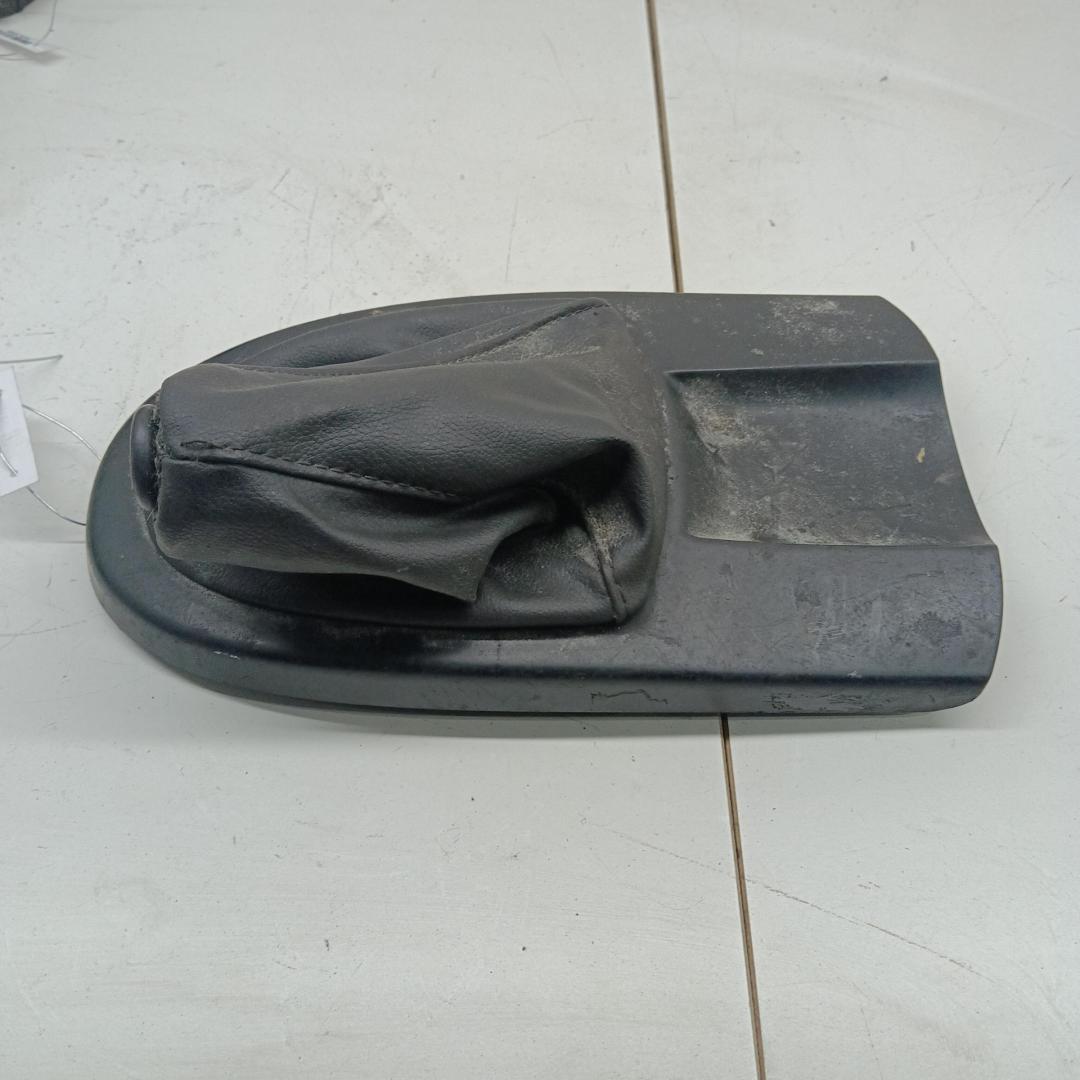 чехол рычага КПП Ford Focus I 2001, 1.6 л., i, бензин, МКПП, серый, универсал