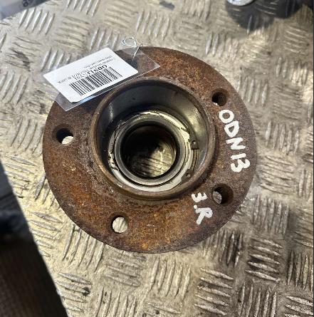 ступица задняя правая Peugeot Boxer 2 поколение 2000, 2.5 л., дизель, МКПП, микроавтобус - фото №1