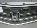 решетка радиатора Honda Accord 8 поколение 2009, 2.2 л., i-DTEC, дизель, МКПП, универсал - фото №3