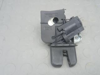 замок багажника Audi A4 B8/8K 2009, 2.0 л., дизель, МКПП, седан, 4E0827645A