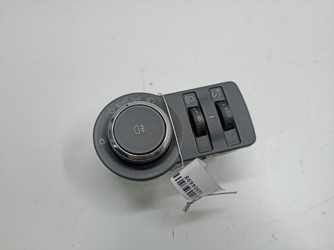переключатель света Opel Insignia A 2011, 2.0 л., дизель, МКПП, чёрный, универсал, 13268704