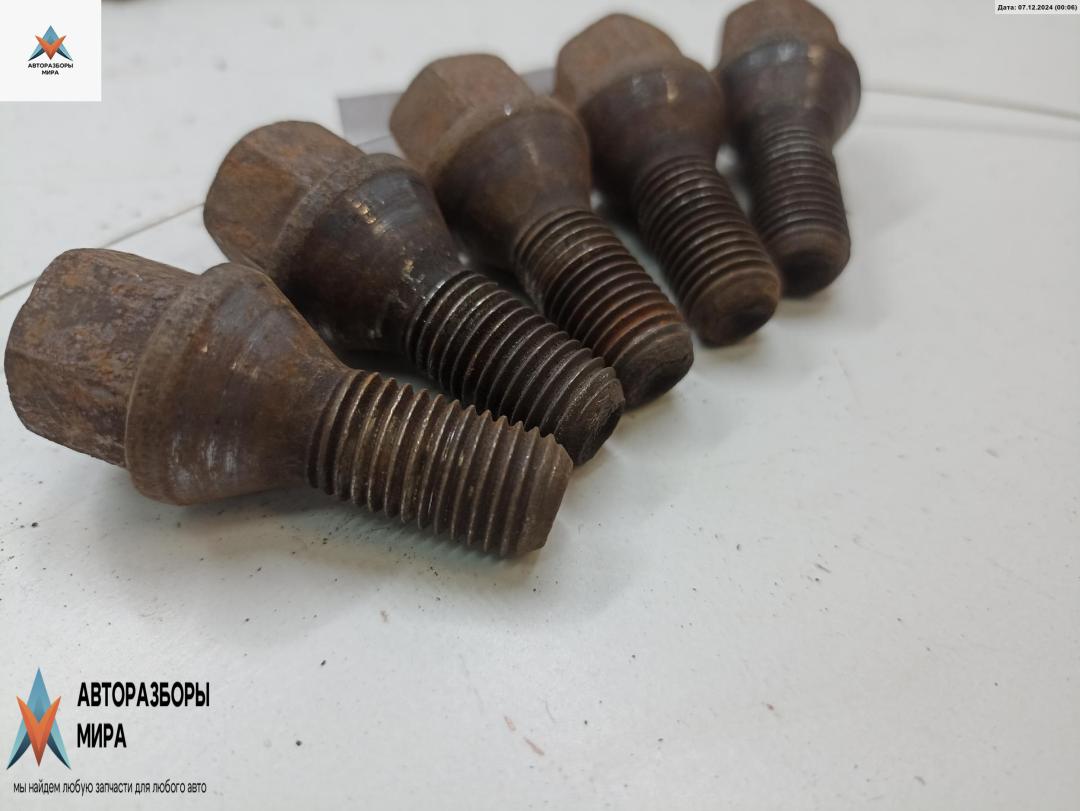 болт колесный Opel Zafira 1 поколение (A) 2002, 1.8 л., бензин, МКПП, серый, минивэн - фото №1