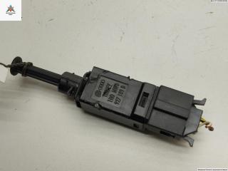 Датчик (включатель) стоп-сигнала Volkswagen Sharan 1 поколение [рестайлинг] 2002, 1.9 л., дизель, МКПП, синий, минивэн, 1H0927189D