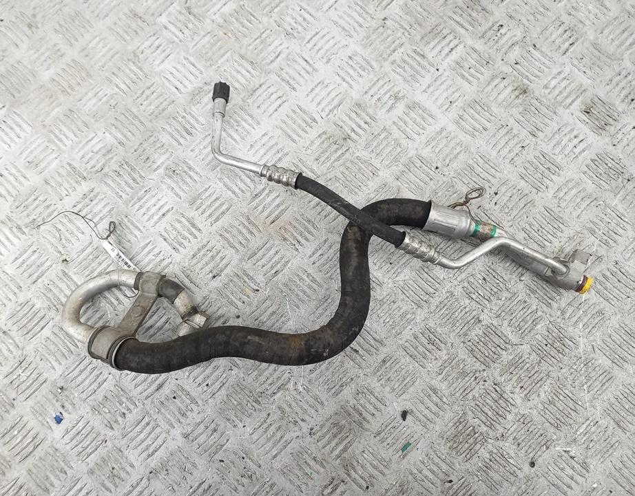 трубка кондиционера BMW 3 E90/E91/E92/E93 2008, 2.0 л., бензин, МКПП, серый, универсал, 9168366 - фото №1