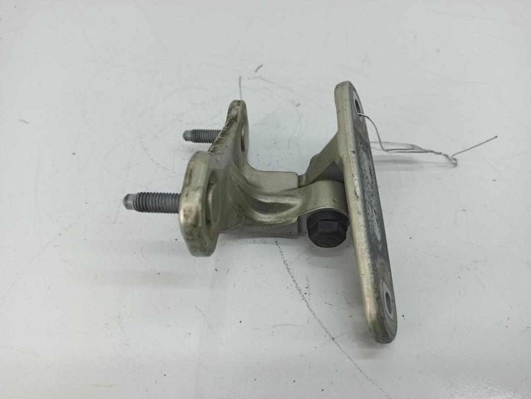 петля двери Mercedes-Benz E W212 2010, бежевый, универсал, 047058