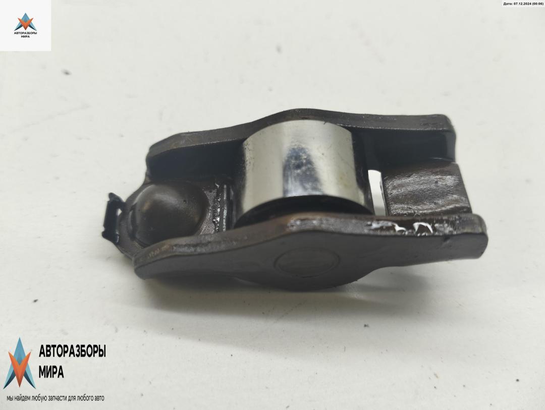 коромысло клапана (рокер) Skoda Roomster 1 поколение 2009, 1.4 л., бензин, МКПП, серый, фургон - фото №1