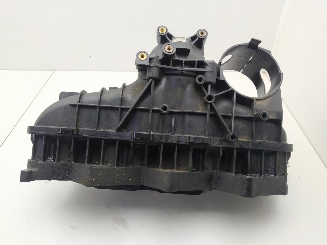 коллектор впускной Mercedes-Benz C W204 2009, 2.2 л., дизель, универсал, 6460902337