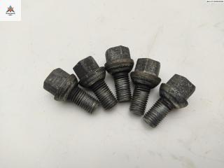 болт колесный Mercedes-Benz C-Класс W202/S202 1995, 1.8 л., бензин, АКПП, зелёный, седан