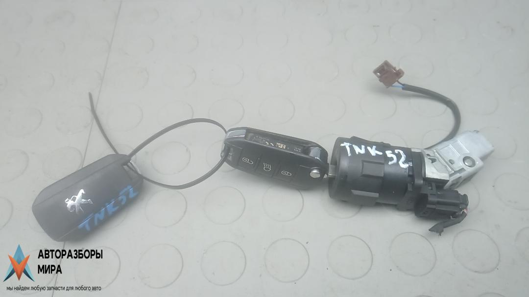 замок зажигания Peugeot 2008 1 поколение 2014, 1.6 л., бензин, МКПП, внедорожник 5 дв. - фото №1