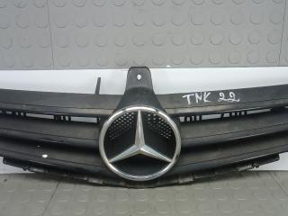 решетка радиатора Mercedes-Benz A-Класс W169 [рестайлинг] 2010, 1.5 л., A150, бензин, МКПП, хетчбэк 5 дв.