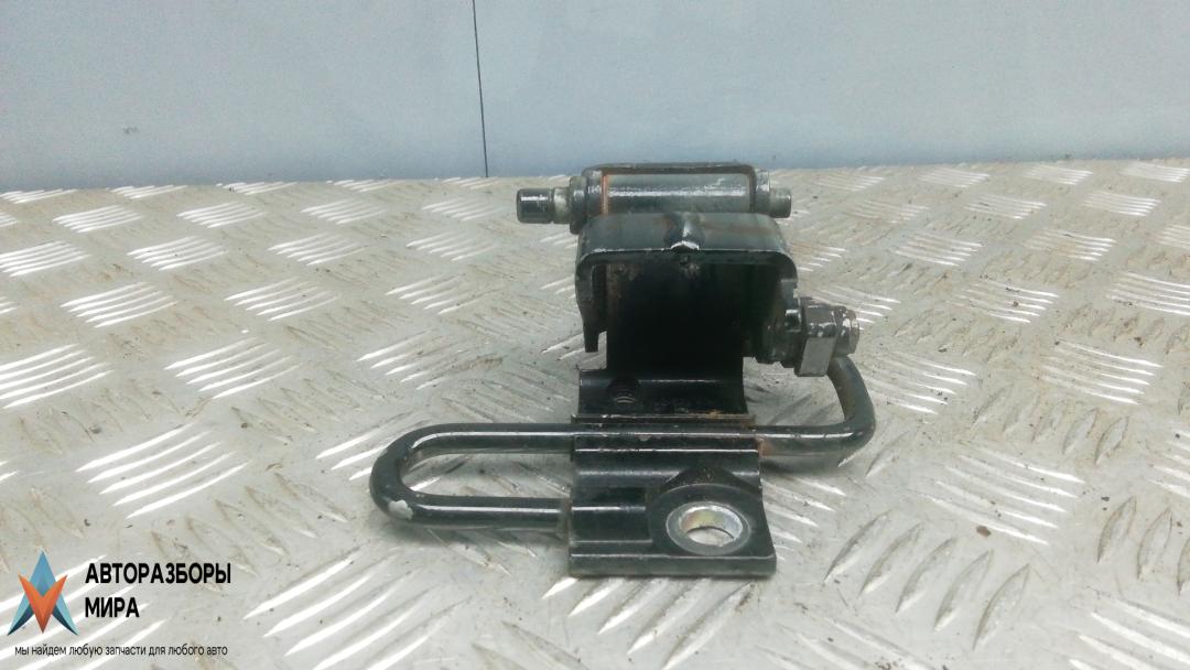 петля двери Audi Q7 4L 2007, 3.0 л., D TDI, дизель, АКПП, внедорожник 5 дв., 4L0833411A - фото №1