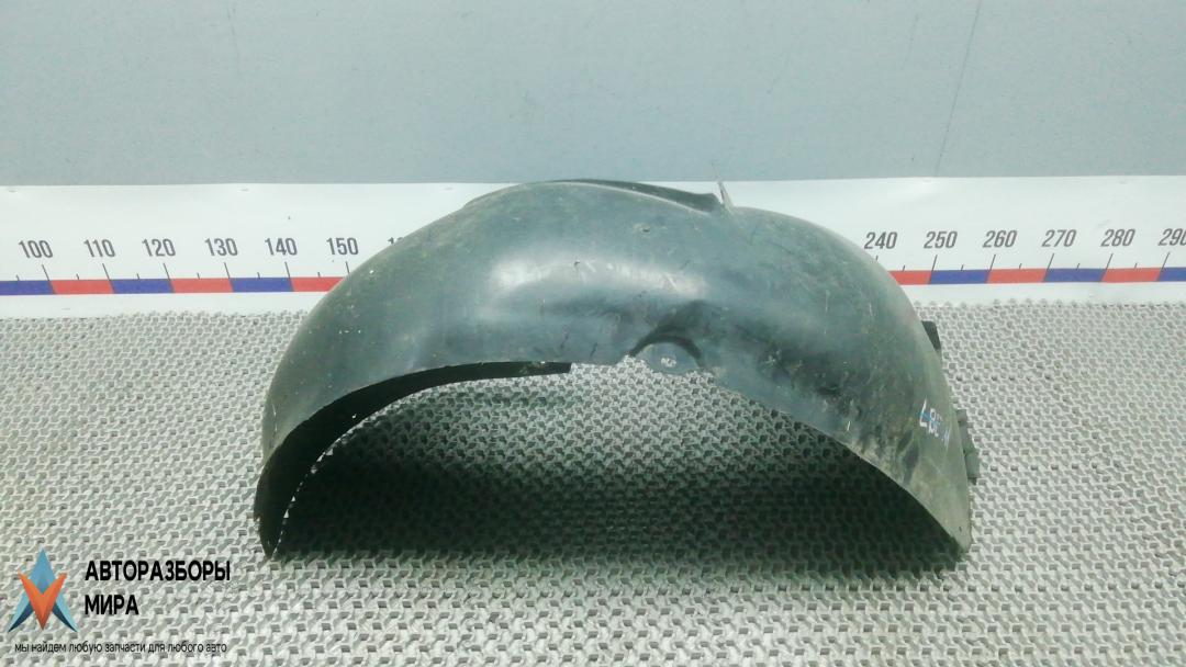 Подкрылок передний левый Volkswagen Passat B6 2006, 1.6 л., бензин, МКПП, седан - фото №1