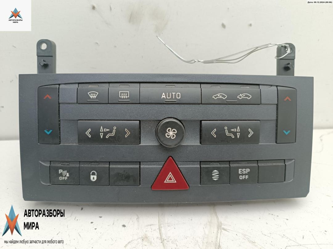 блок управления печки / климат-контроля Peugeot 407 1 поколение 2006, 2.7 л., дизель, АКПП, белый, купе, 96573322XA - фото №1