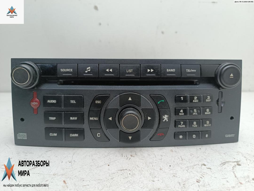 магнитола Peugeot 407 1 поколение 2006, 2.7 л., дизель, АКПП, белый, купе, 96601817XA - фото №1