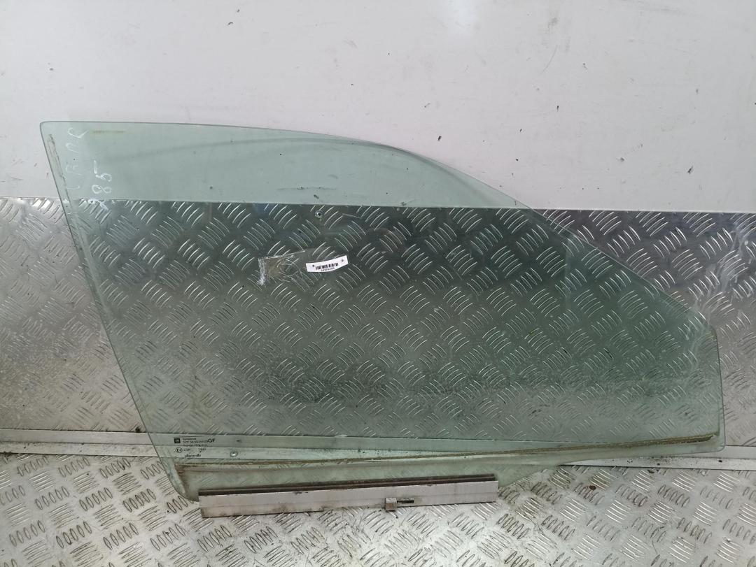 стекло двери передней правой Opel Vectra B 1999, 1.8 л., бензин, МКПП, синий, хетчбэк 5 дв.