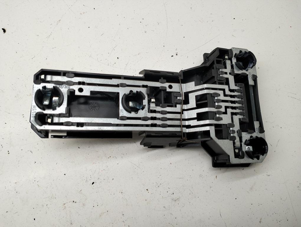 панель заднего левого фонаря Volkswagen Passat B5 1998, 1.8 л., бензин, МКПП, синий, универсал, 3B9945257