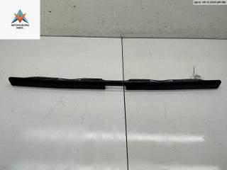 накладка подсветки номера Volkswagen Golf 3 поколение 1996, 1.6 л., бензин, МКПП, синий, хетчбэк 5 дв., 1H6827577