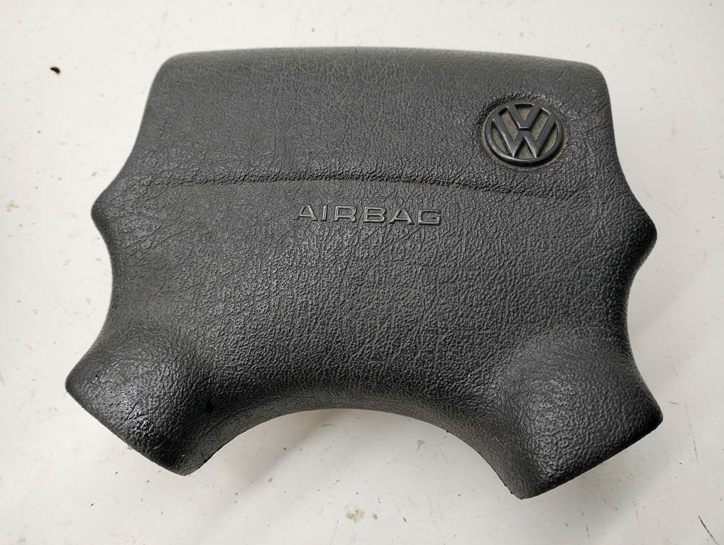 подушка безопасности водителя Volkswagen Caddy 1999, 1.9 л., дизель, МКПП, красный, фургон, 3A0880201B