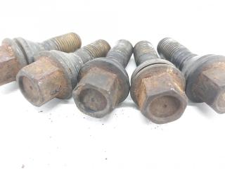 болт колесный BMW X5 E53 [рестайлинг] 2004, 3.0 л., дизель, АКПП, серый, внедорожник 5 дв., 6781153