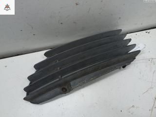 заглушка (решетка) в бампер Opel Omega B 1996, 2.0 л., бензин, МКПП, красный, седан, 90458186