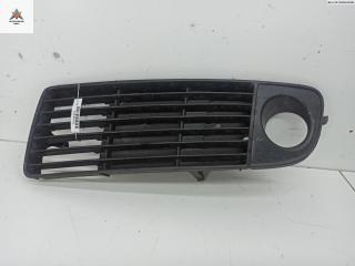 заглушка (решетка) в бампер Audi A6 4B/C5 1998, 2.4 л., бензин, МКПП, серый, универсал, 4B0807681J