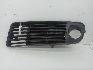 заглушка (решетка) в бампер Audi A6 4B/C5 1998, 2.4 л., бензин, МКПП, серый, универсал, 4B0807681J