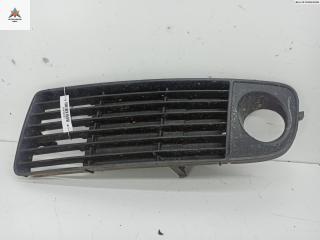 заглушка (решетка) в бампер Audi A6 4B/C5 1998, 2.8 л., бензин, МКПП, серый, универсал, 4B0807681J