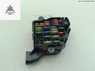 блок предохранителей Dacia (Renault) Sandero I 2009, 1.2 л., бензин, МКПП, белый, хетчбэк 5 дв., 1647184