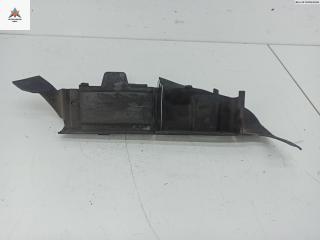 диффузор вентилятора Audi A4 B5 1997, 1.6 л., бензин, МКПП, зелёный, седан, 8D0121284B