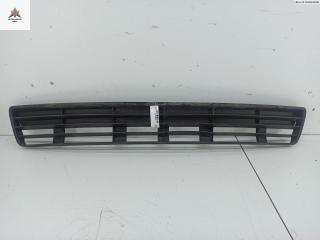 заглушка (решетка) в бампер Audi A4 B5 1997, 1.6 л., бензин, МКПП, зелёный, седан, 8D0807683E