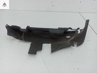 диффузор вентилятора Audi A4 B5 1997, 1.6 л., бензин, МКПП, зелёный, седан, 8D0121283B