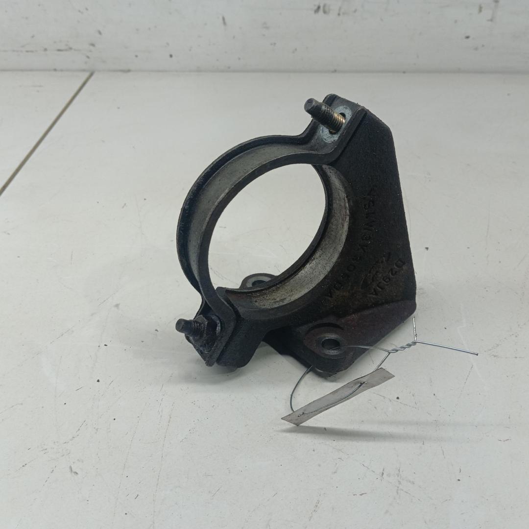 кронштейн (крепление) Ford Focus I 2000, 1.6 л., i, бензин, МКПП, серый, хетчбэк 5 дв., YS4W3K305DA