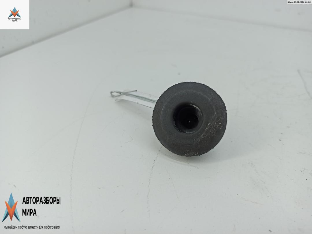 кронштейн радиатора Audi A6 4B/C5 1998, 2.4 л., бензин, МКПП, серый, универсал, 8D0121275 - фото №1