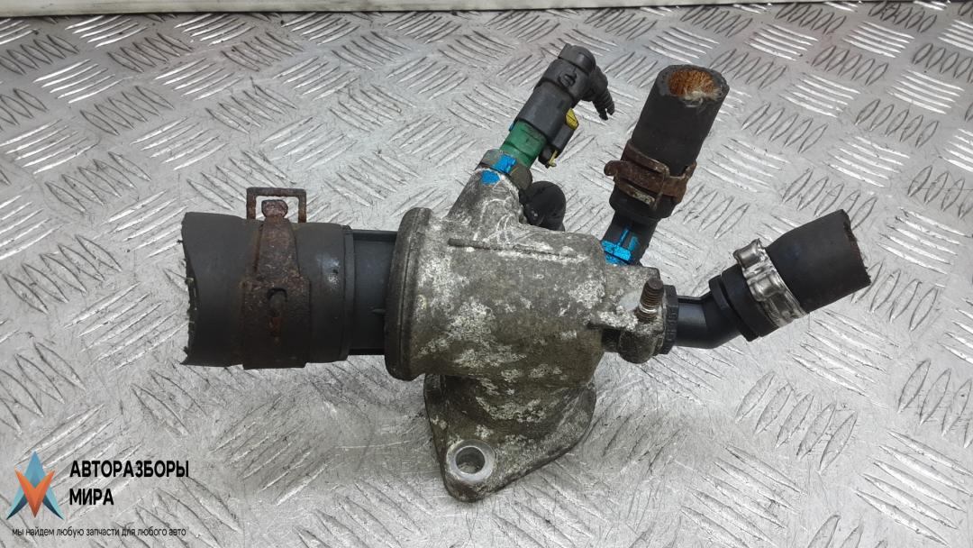 Корпус термостата дизельный Suzuki SX4 1 поколение 2007, 1.9 л., дизель, МКПП, хетчбэк 5 дв. - фото №1