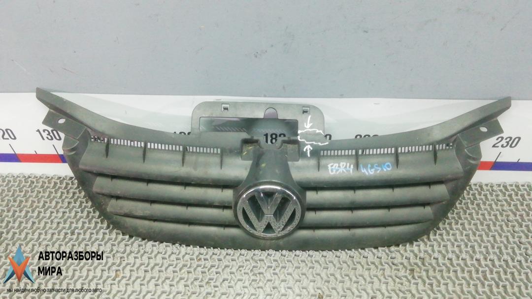 решетка радиатора Volkswagen Touran 1 поколение 2005, 2.0 л., дизель, МКПП, минивэн - фото №1
