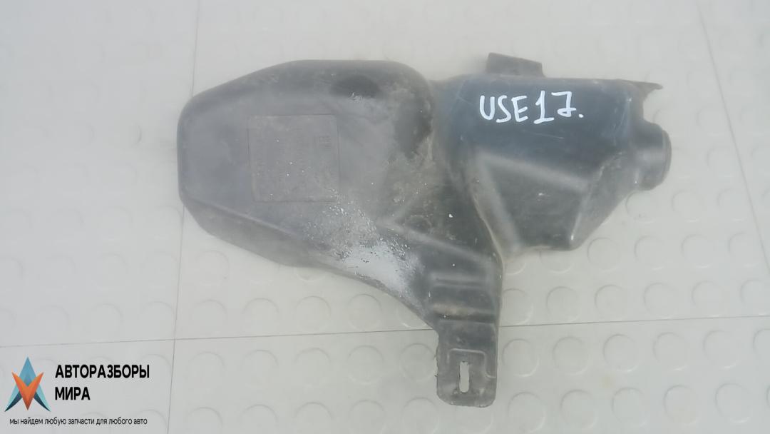 бачок омывателя Chevrolet Cruze 1 поколение 2010, 1.6 л., бензин, МКПП, седан, 13260579 - фото №1