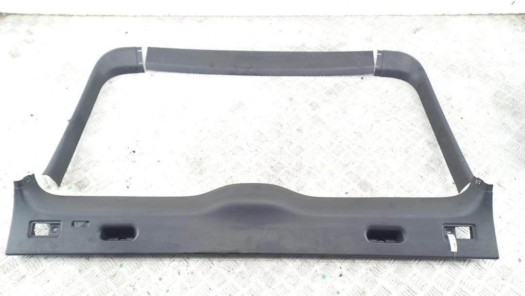 обшивка крышки багажника BMW X5 E53 2004, 3.0 л., дизель, АКПП, серый, внедорожник 5 дв., 8402297, 8402617, 8402618, 8402193