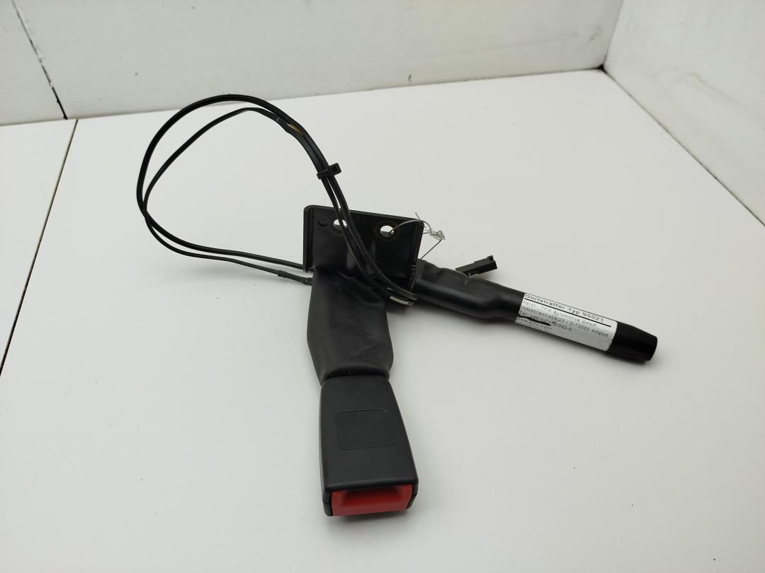 замок ремня безопасности BMW 7 F01/F02 2012, 3.0 л., гибрид, АКПП, серый, седан, 7303914